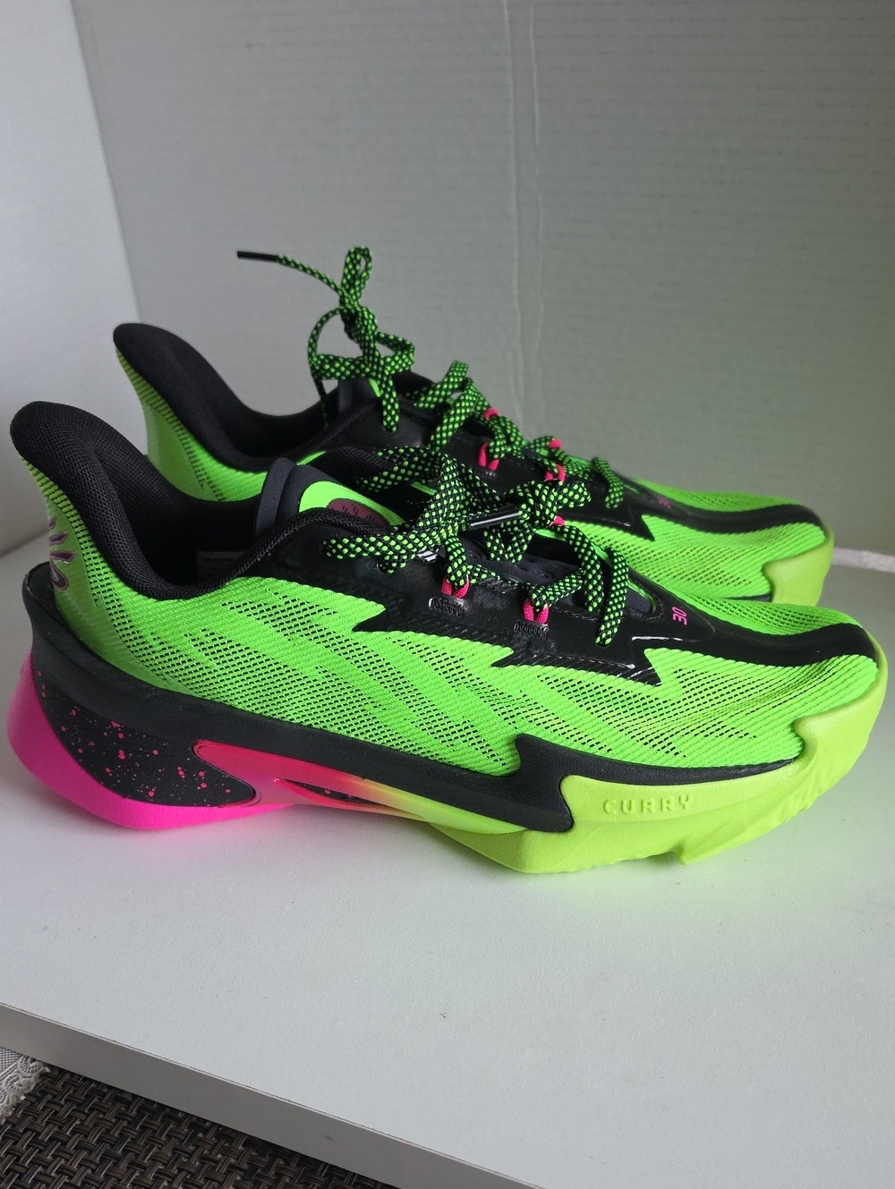 US Men’s 10/Women’s 11.5- Under Armour Curry Brand Curry Series 7 “Aurora”
